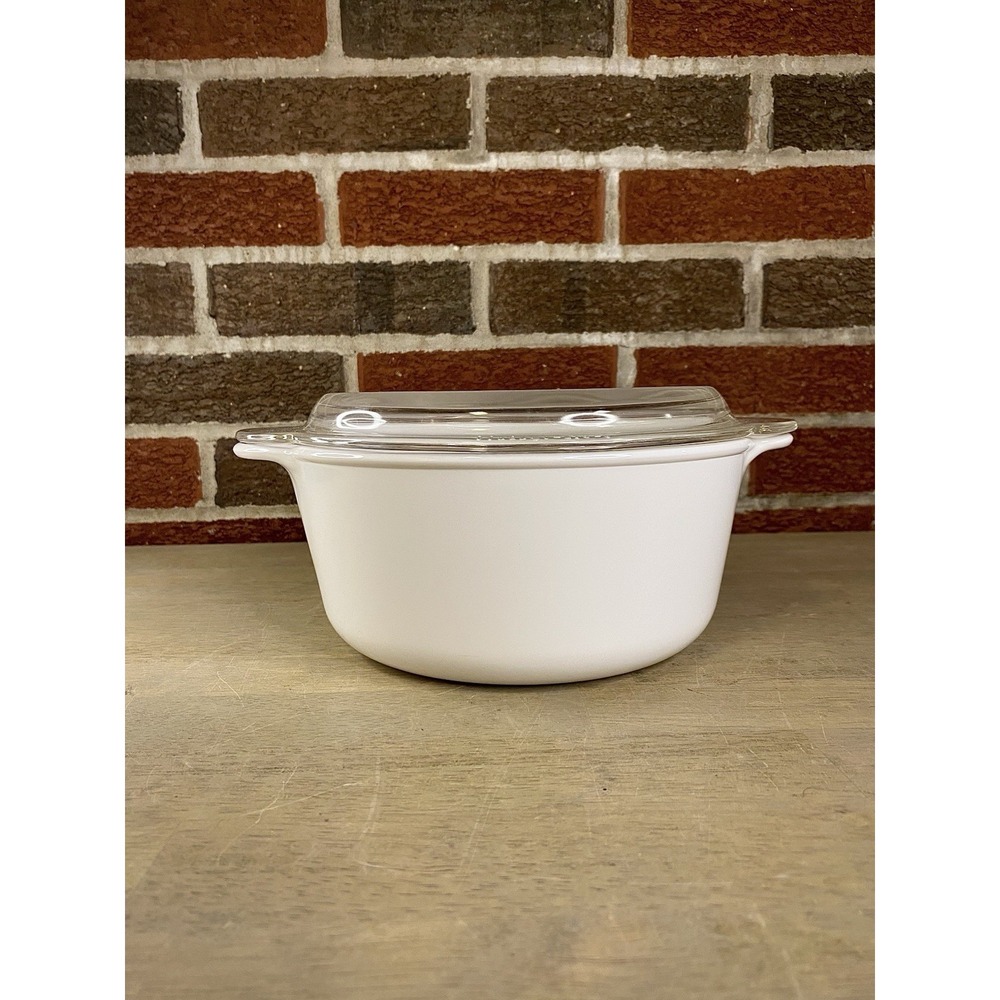Vintage Corning Ware M-225-B 2.3 Liter Microwave Casserole & Lid